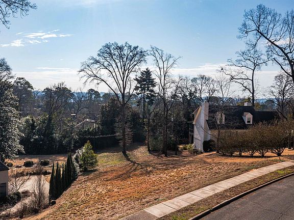 3rd image of 3213 Carlisle Rd #1