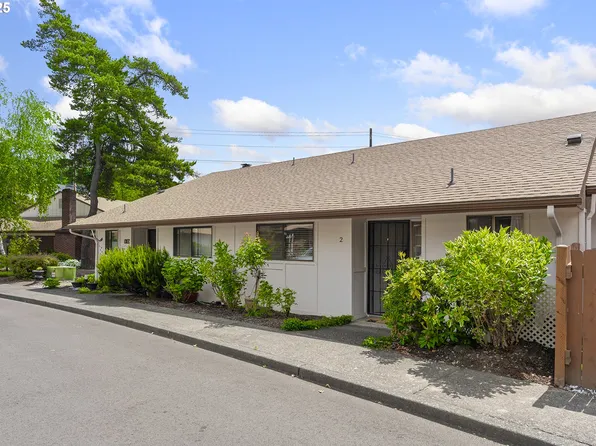 11530 SW Majestic Ln Unit 2, King City, OR 97224
