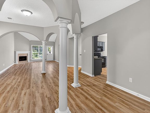 4th image of 7480 Bakers Glenn Ln