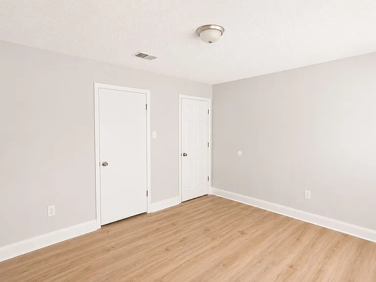 411 Braxton Ave #7 — Photo 10