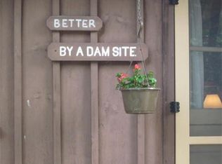 39 N Buffumville Shore Rd, Charlton, MA 01507