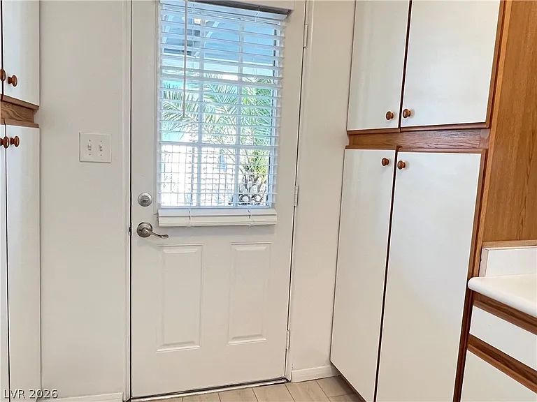 2300 Santa Clara Dr — Photo 10