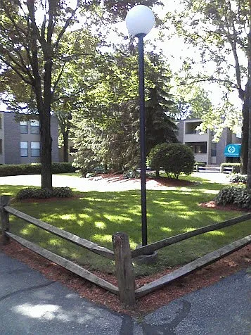 10 Shrewsbury Green Dr #I — Photo 4