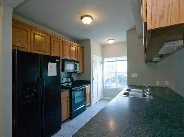 2410 Leon St APT 203, Austin, TX 78705