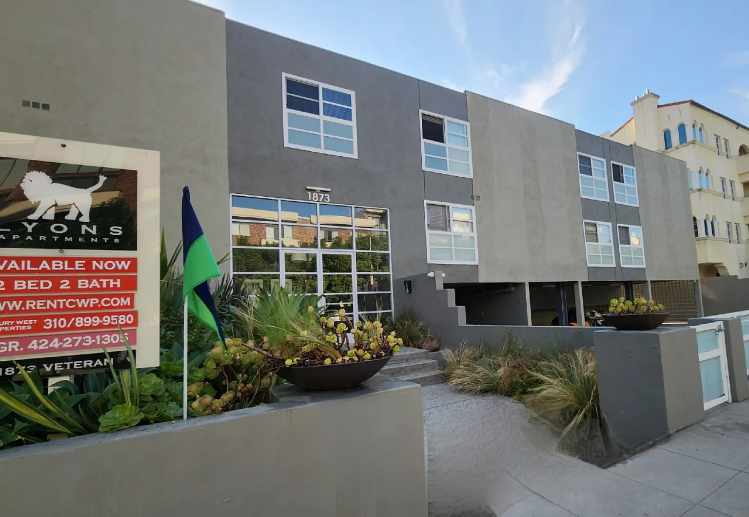 1 bed, 1.0 bath, $2,395 — Photo 1
