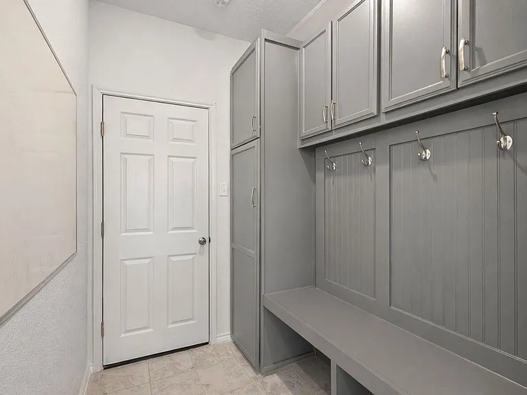 2800 Weston Rd — Photo 11