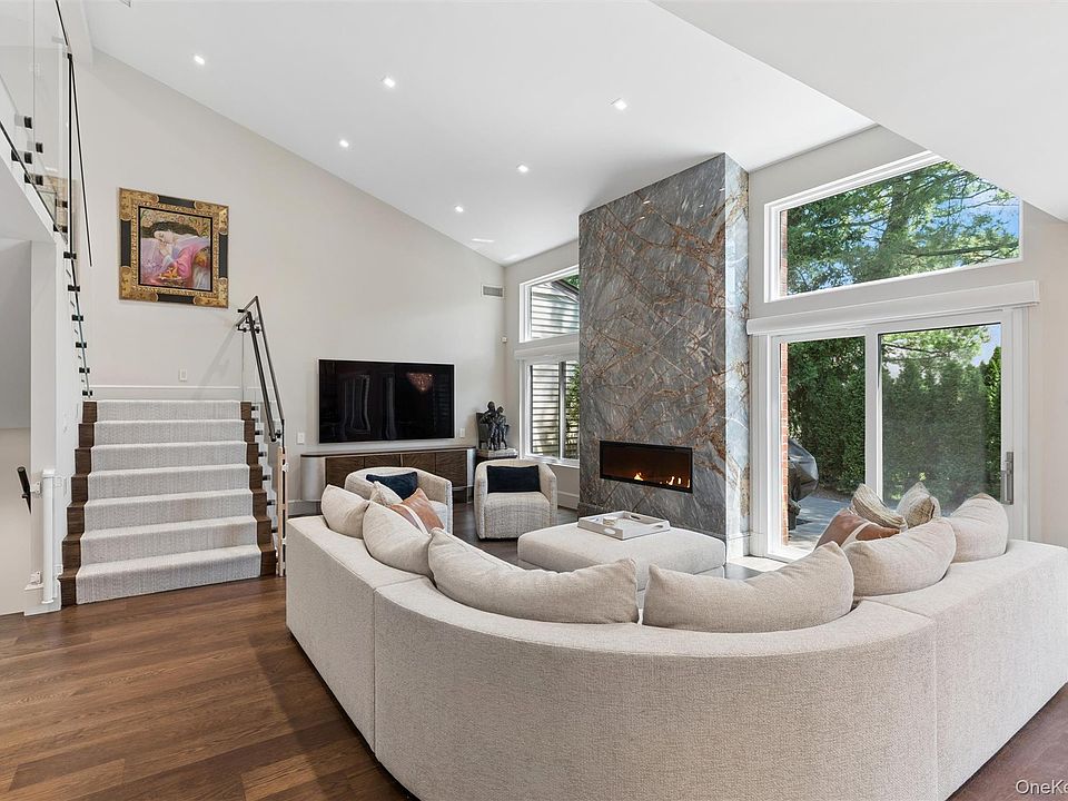 227 Ibis Court, Manhasset, NY 11030 | MLS #1004415 | Zillow