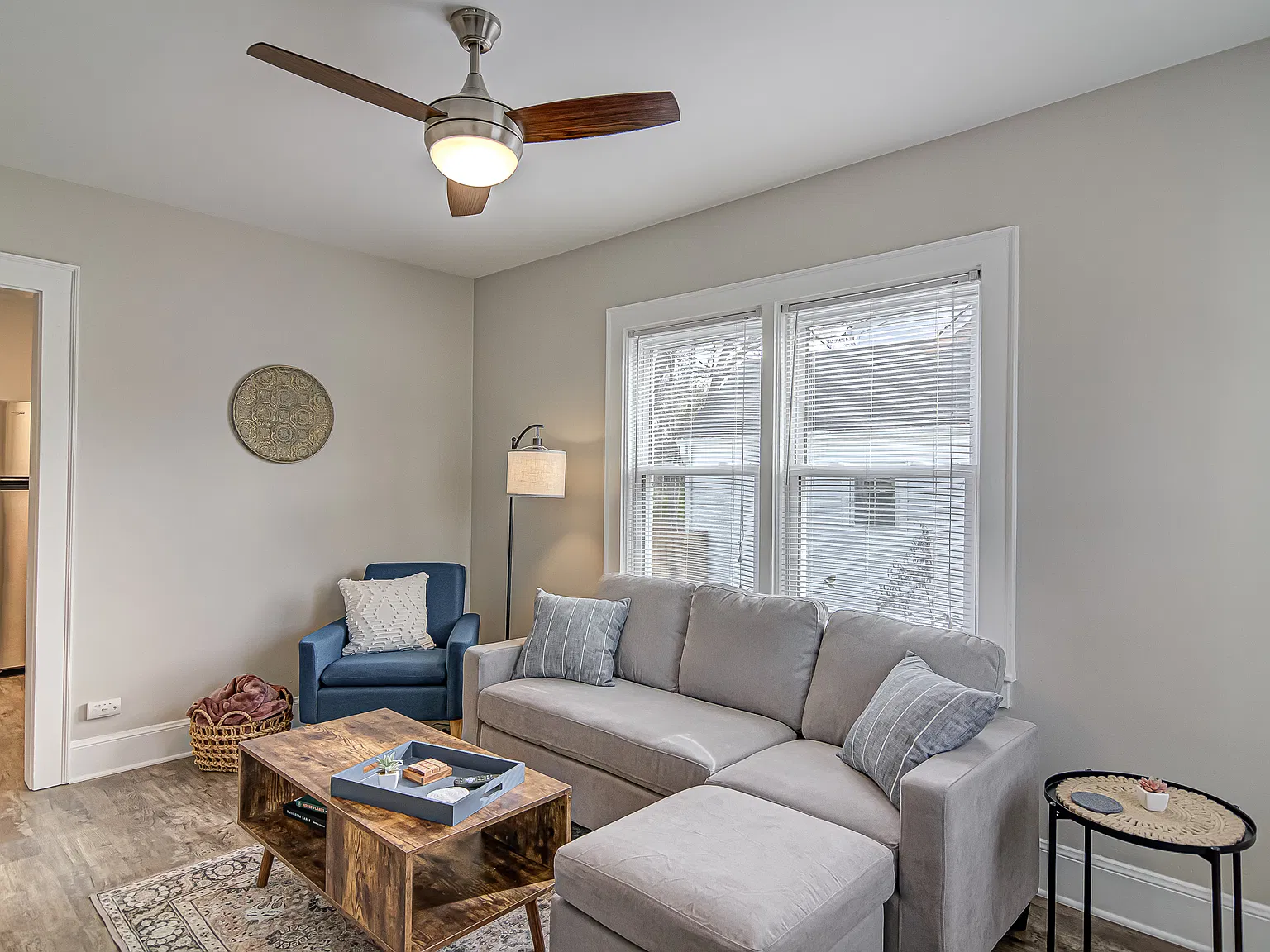 2 bed, 700 sqft, $1,400 — Photo 3