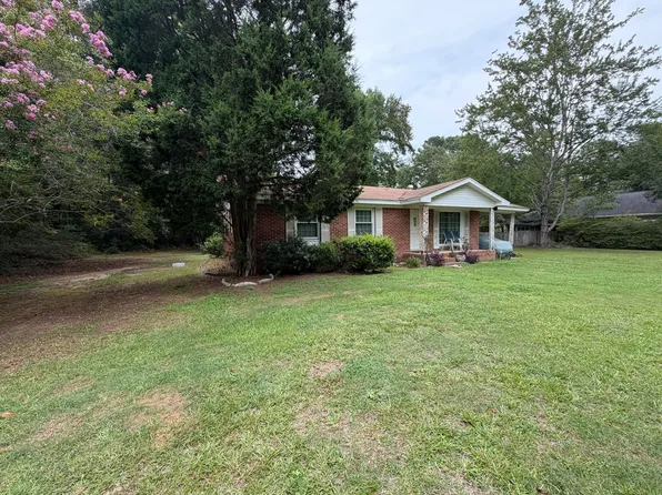 102 Ballentine St, Moncks Corner, SC 29461