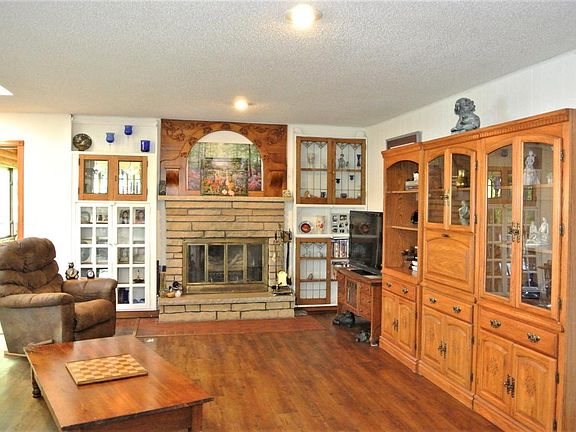 3rd image of 9740 S Kaubashine Rd #S