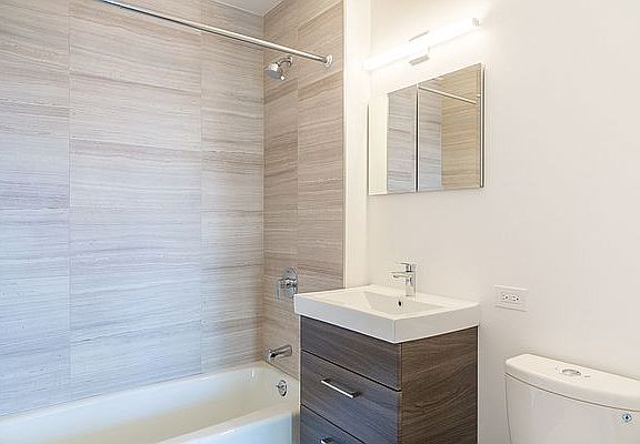5th image of 235 W 48th St APT 39H