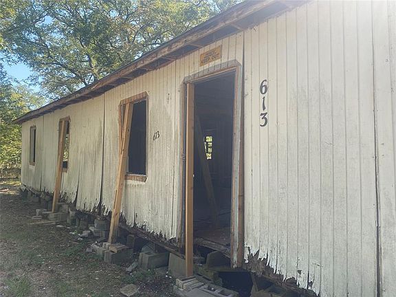 2nd image of 613 Wild Valley Dr