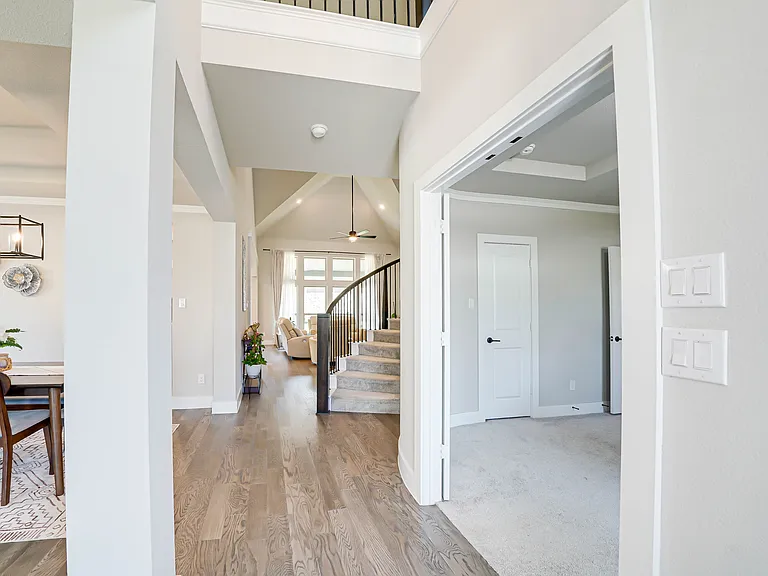 727 Stearman Ln — Photo 3