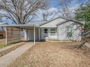 3709 Honeysuckle Ave, Fort Worth, TX 76111
