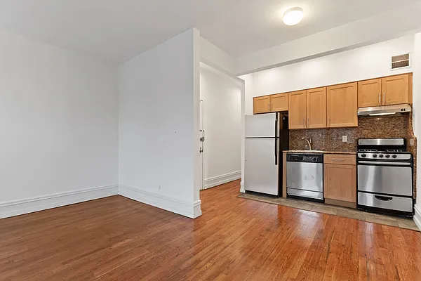 Rented by Corcoran | media 2