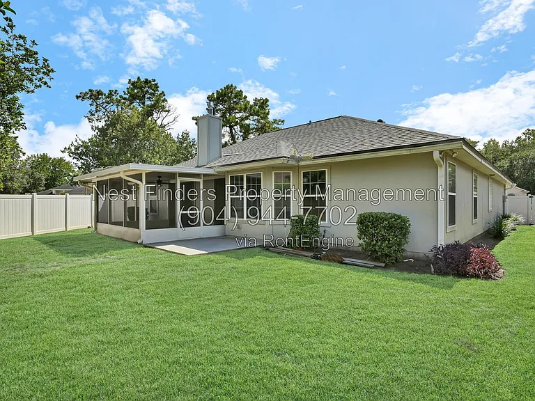 1819 Branch Vine Dr W — Photo 21