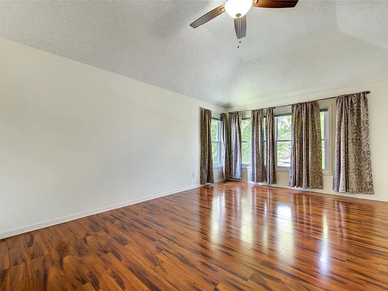 13103 Wickersham Ln — Photo 24
