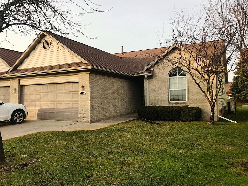 1st image of 2073 Pleasant Dr #1
