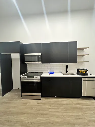 553 Market St #1C Photo 1