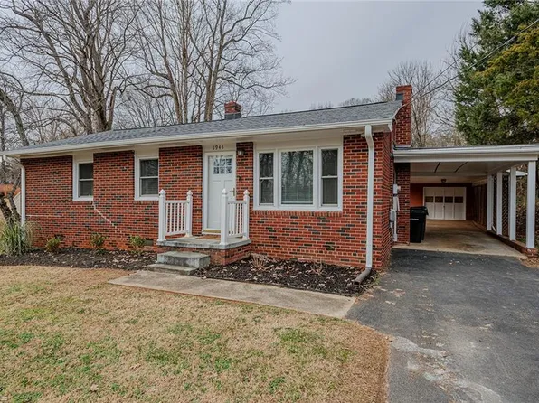 1945 Hilldale Dr, Burlington, NC 27215
