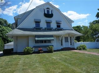 560 Montauk Ave, New London, CT 06320