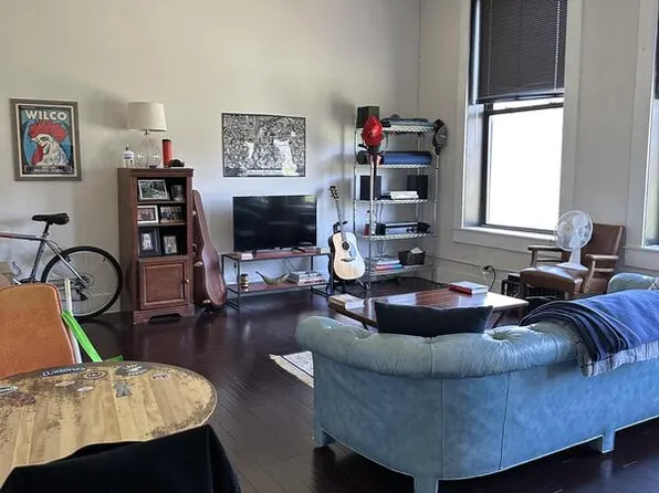 733 Massachusetts St, Lawrence, KS