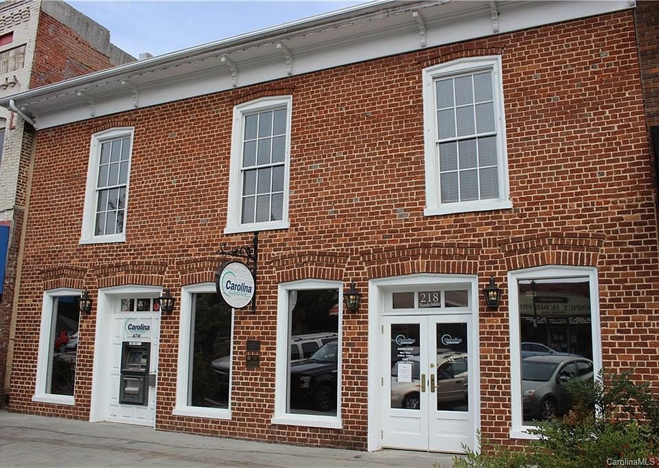 1st image of 218 N Main St