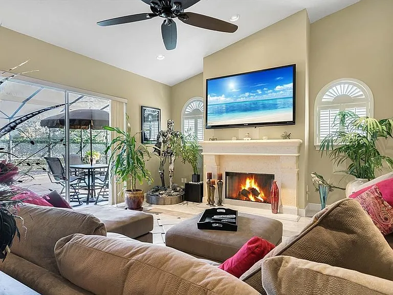 3856 Hunters Isle Dr — Photo 15