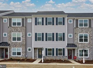 2417 Spring Water Cir, Lancaster, PA 17601