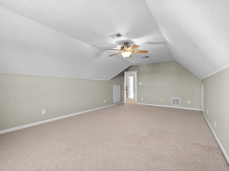 3487 Hickory Glen Dr — Photo 36