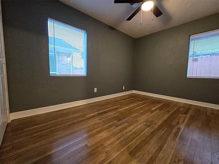 3309 Sunbeam St — Photo 9