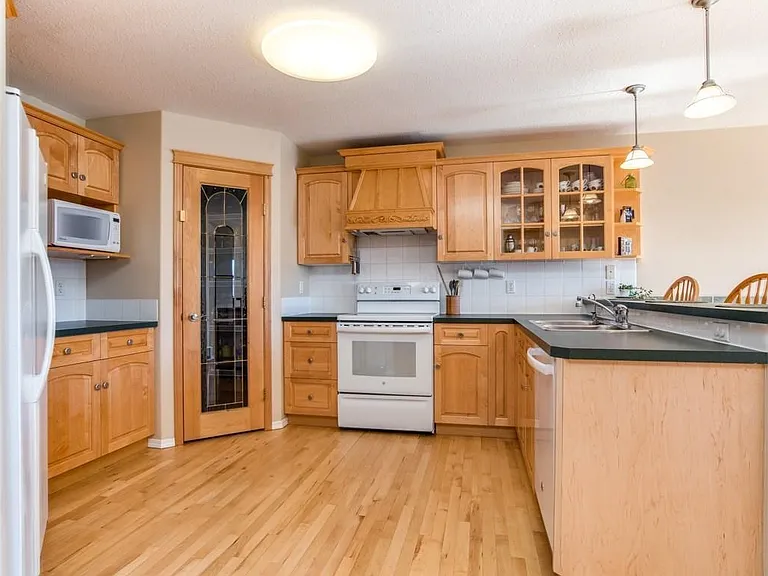 200 Carriage Lane Pl #211 — Photo 5