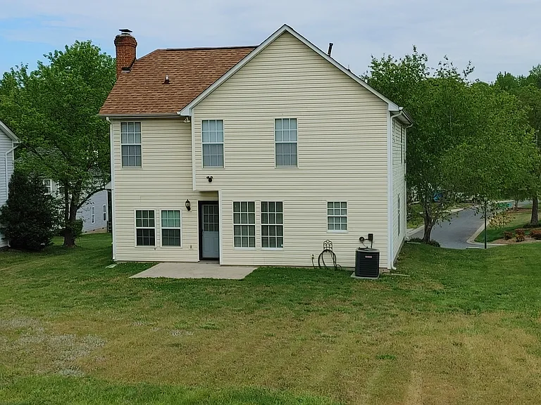 1901 Misty Vale Rd — Photo 3