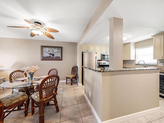 4th image of 1230 Gulf Blvd APT 402