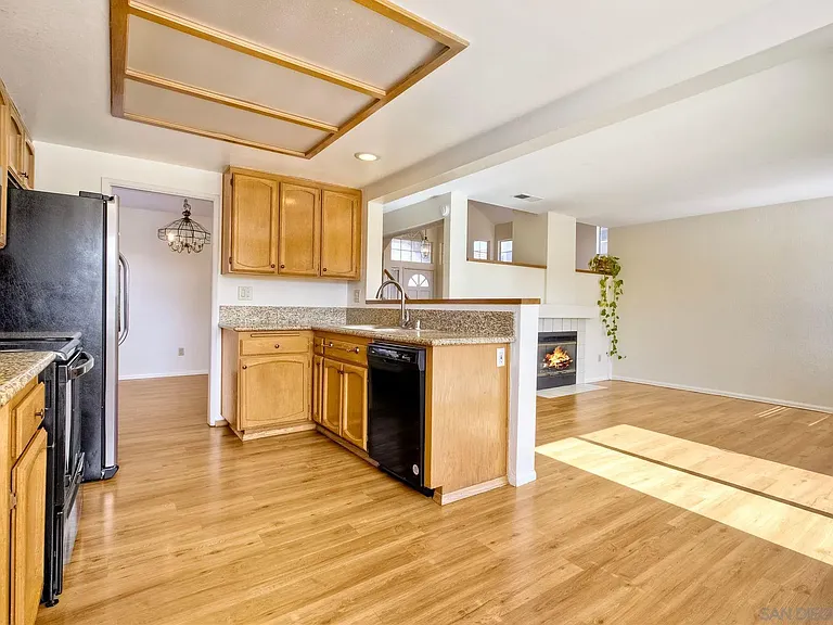 14718 Carmel Ridge Rd — Photo 9