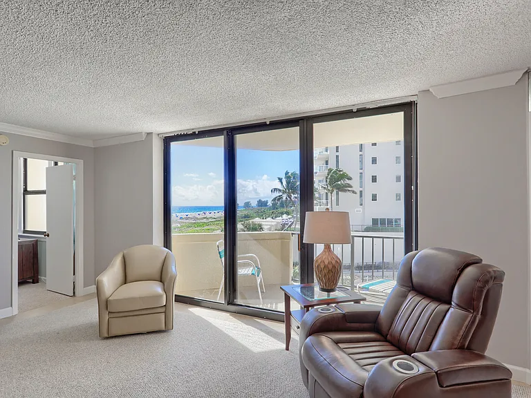 2800 N Ocean Dr #A — Photo 57
