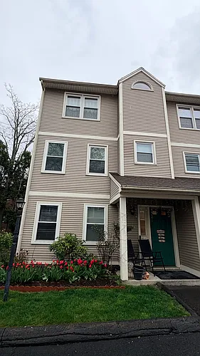 1002 Whalley Ave #D Photo 1