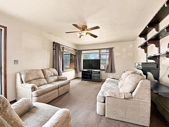 5th image of 5401 S Millard Ave