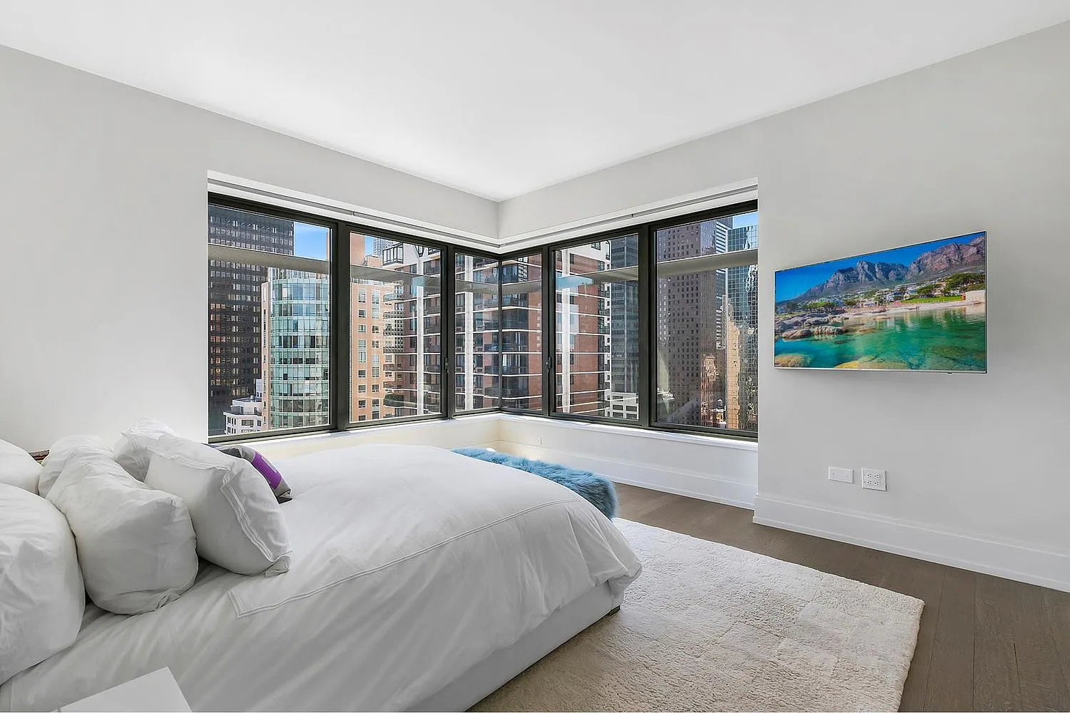 301 East 50th Street — Photo 2