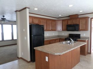 9954 Briarcliff Ct, Northville, MI 48167