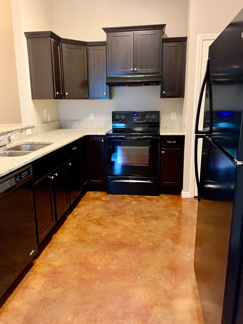 Move In Special- 2/2 Duplex In St. Cloud Close To Lakefront — Photo 4