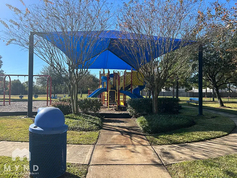 21307 Shadow River Ln — Photo 21
