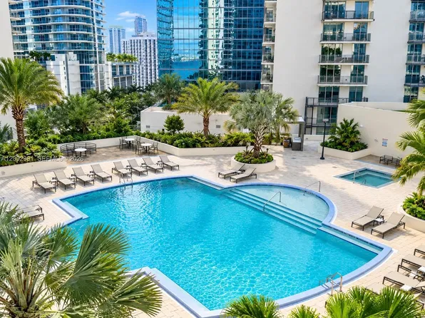 300 S Biscayne Blvd #Penthouse 3903, Miami, FL 33131