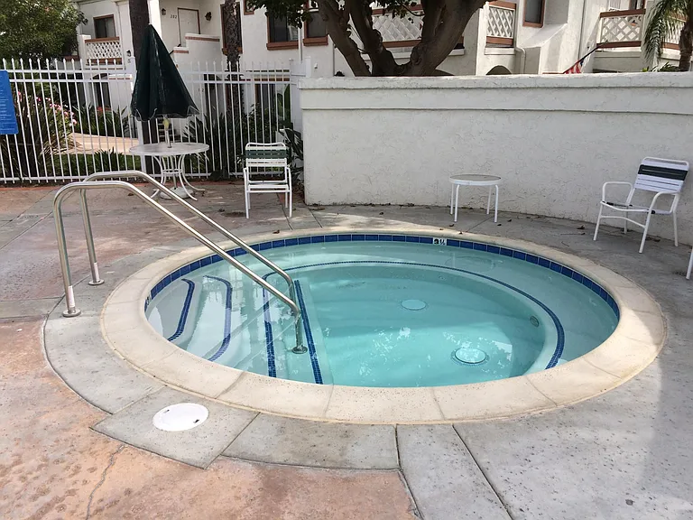 Community jaccuzi