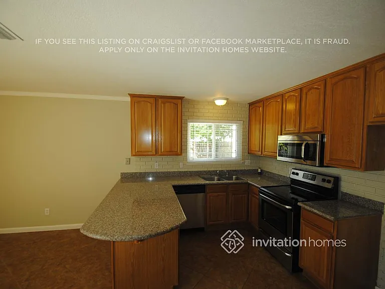 5012 Yancy Ct — Photo 2