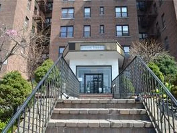 650 Warburton Avenue #3B, Yonkers, NY 10701
