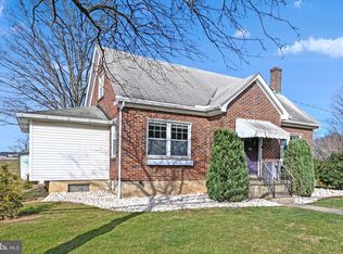 401 Park Rd, Fleetwood, PA 19522