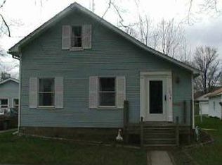 106 Broadway St, Argos, IN 46501