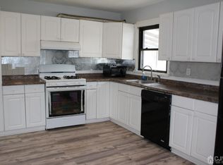 144 Creemer Ave, Iselin, NJ 08830