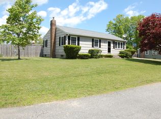 1 Maid Marion St, Oxford, MA 01540